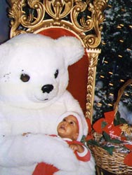 KELLY'S 2005 YOUNGEST SANTA